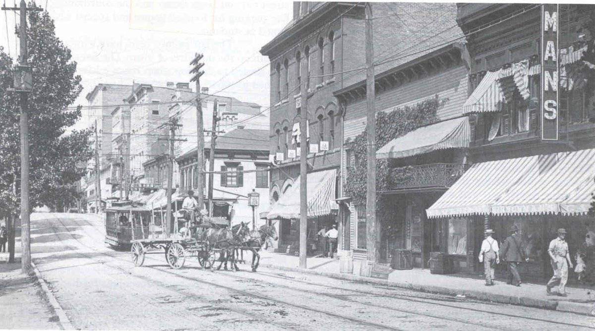MorgantownGov's tweet photo. Happy 231st Birthday to our beautiful city! Here's a picture of High Street from 1910... my how it has changed! #Morgantown #HBD https://t.co/uMxLHixmd2