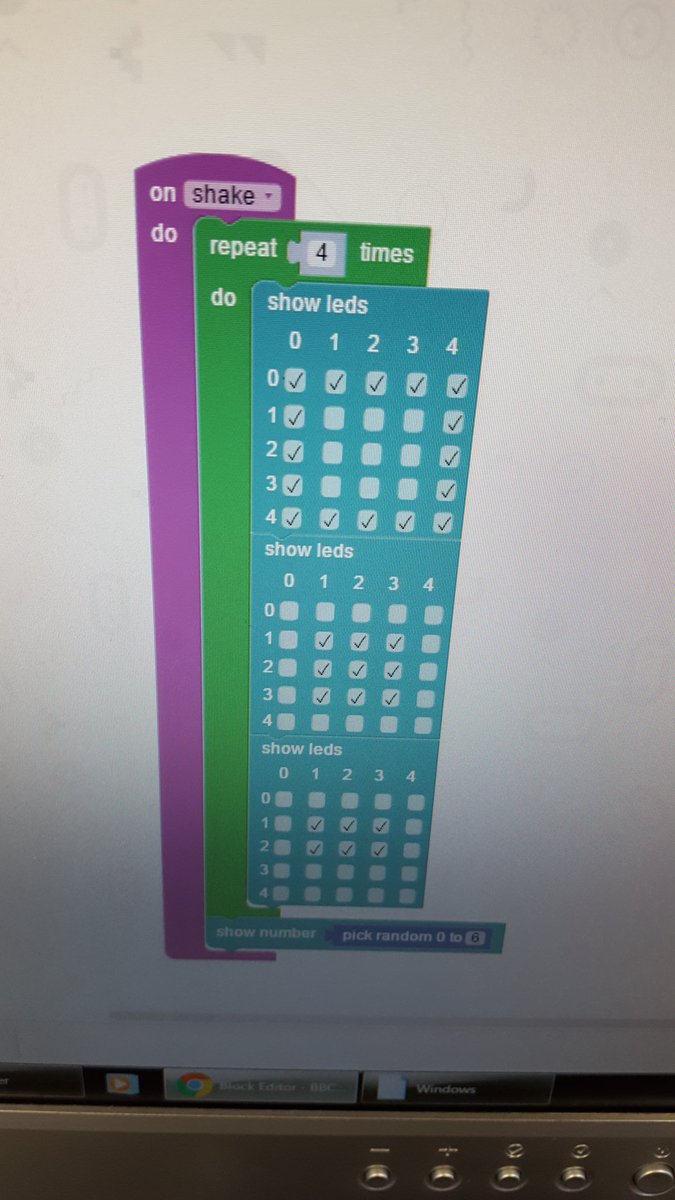 StAndrewsCoE's tweet image. Year 6 have been using micro:Bits for the first time today! #codeweek2016