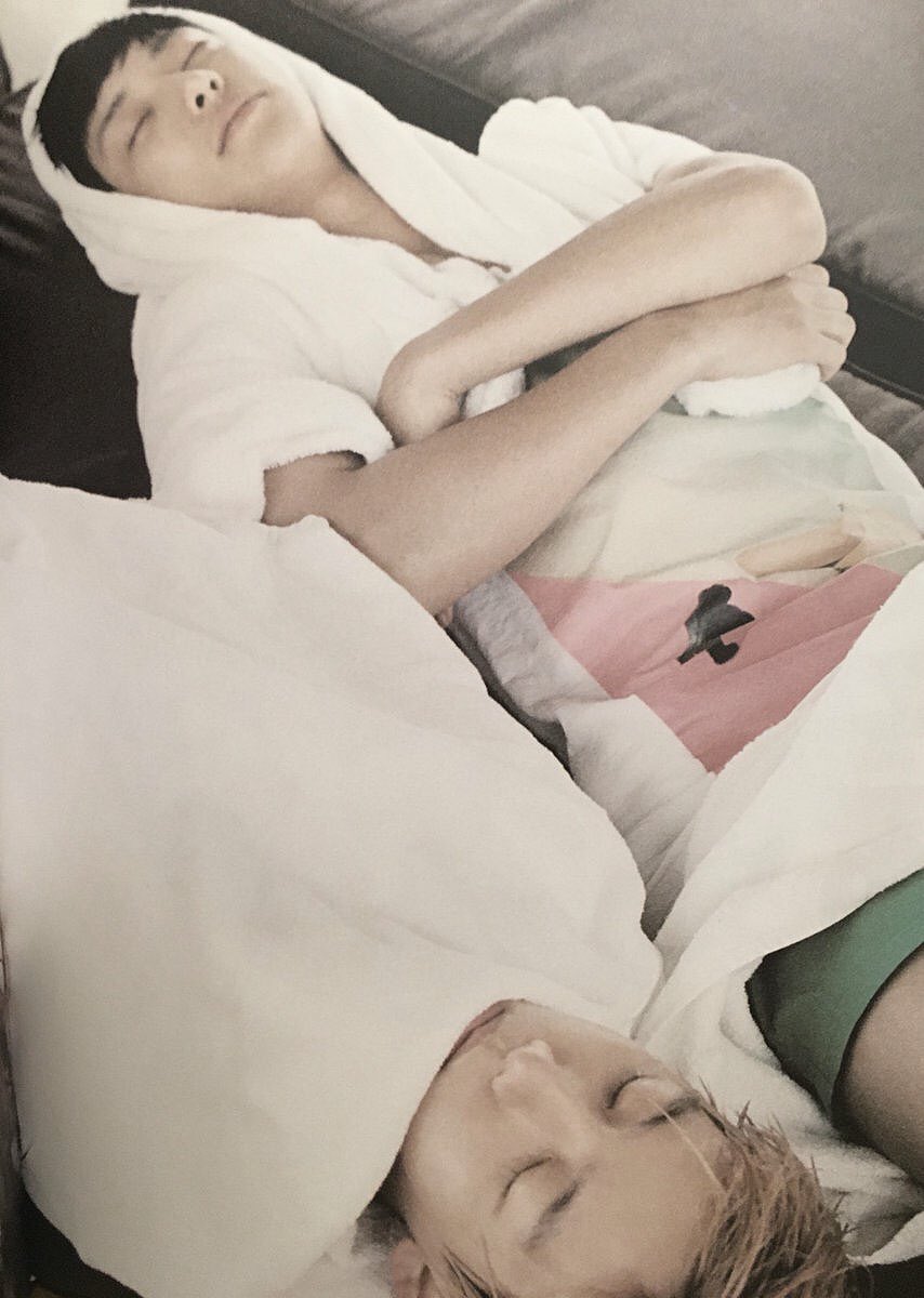 firelight627's tweet photo. "I would like to crawl under the sheets with you and cuddle until sunrise,forever" #chanbaek https://t.co/nutvKnoEUb
