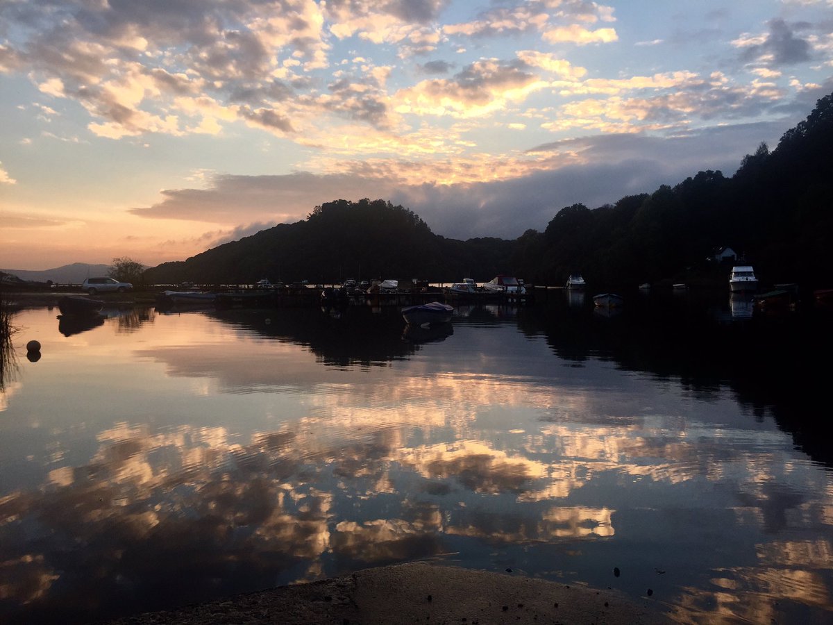 BruceRussell16's tweet image. Balmaha sunset #whw