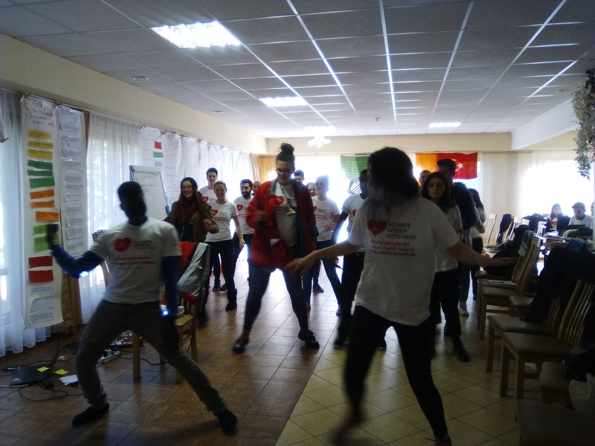 EuroBugInt's tweet photo. Non we are energizing and prepearing for other activities #Solidactivist #Eurobug #Humanrights #Nohatespeech #Erasmusplus #youthactivism https://t.co/JmrCG9Ejra