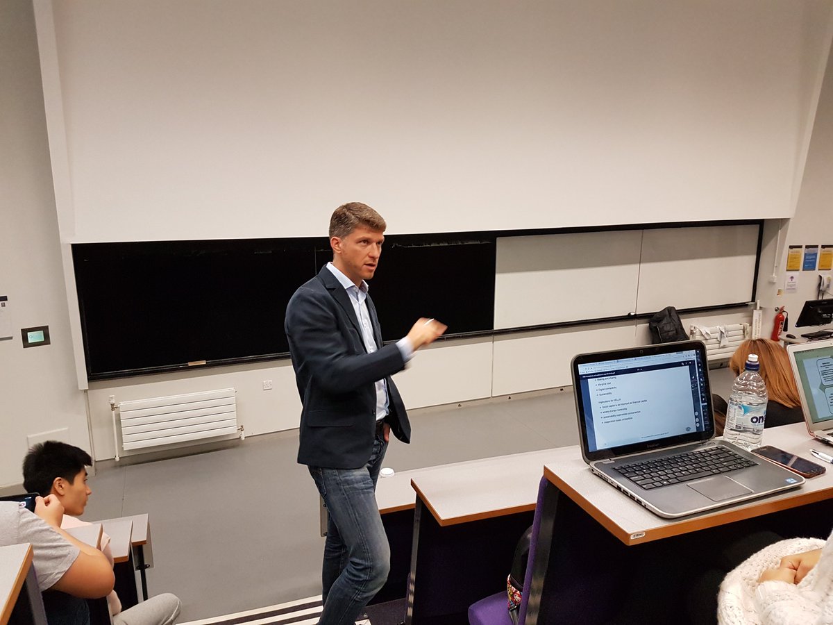 MScIBM_AMBS's tweet photo. Many thanks to Dr Thomas @Hiebaum for the very exciting guest lecture today #theorymeetspractice #complexityleadership #resilience https://t.co/a8PkzpBQeL