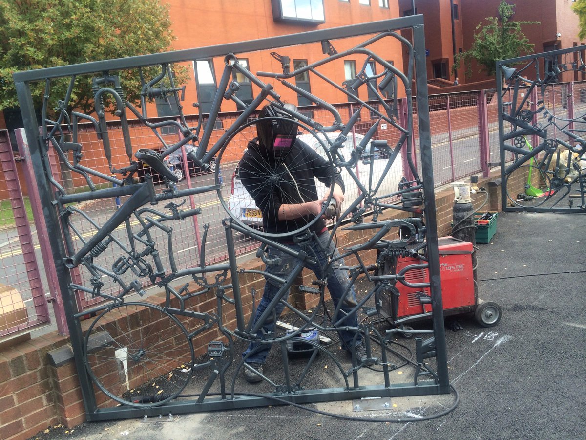 SoftTouchArts's tweet photo. Our new funky bike shed being fitted by the lovely Paul from #CycloneWorks! @cycletoworkday https://t.co/R5omKDBnjx