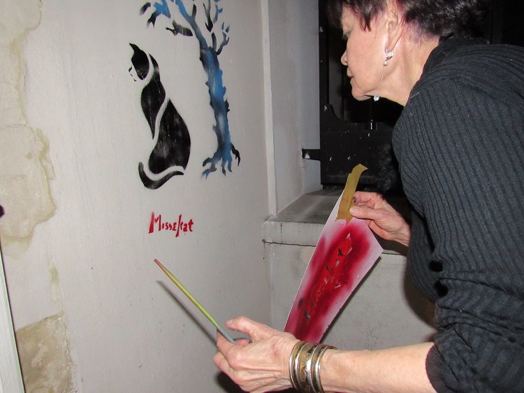 Quand mamie part grapher dans #paris3 ! streetpress.com/sujet/14691939…