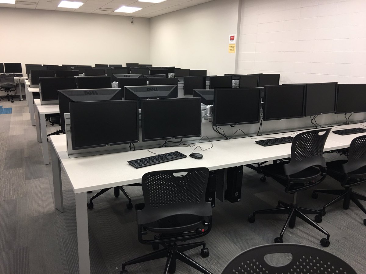 isuccee's tweet photo. Students: the Kiewit Student Study Center is now open. We hope you enjoy working in this re-modeled space. Thank you for waiting! https://t.co/FJ5JnfmozG
