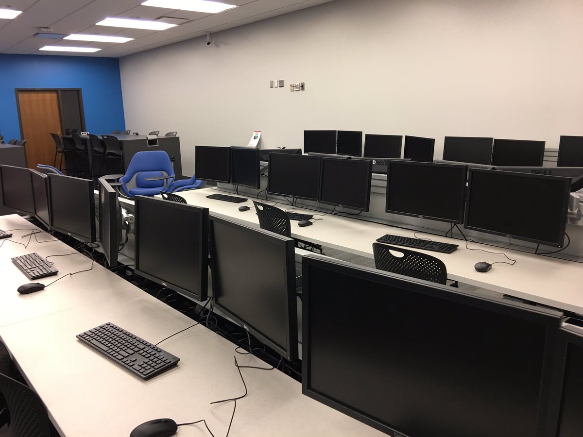 isuccee's tweet photo. Students: the Kiewit Student Study Center is now open. We hope you enjoy working in this re-modeled space. Thank you for waiting! https://t.co/FJ5JnfmozG