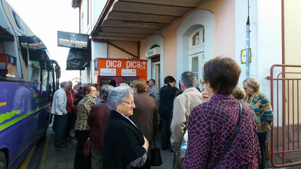 Nuestra portavoz @EstherMerino_PP y los concejales <a href="/OscarLopezSoto/">Óscar López Soto</a>  y <a href="/msabascal/">Mari Carmen Sañudo</a> en la apertura curso Unate 2016/17