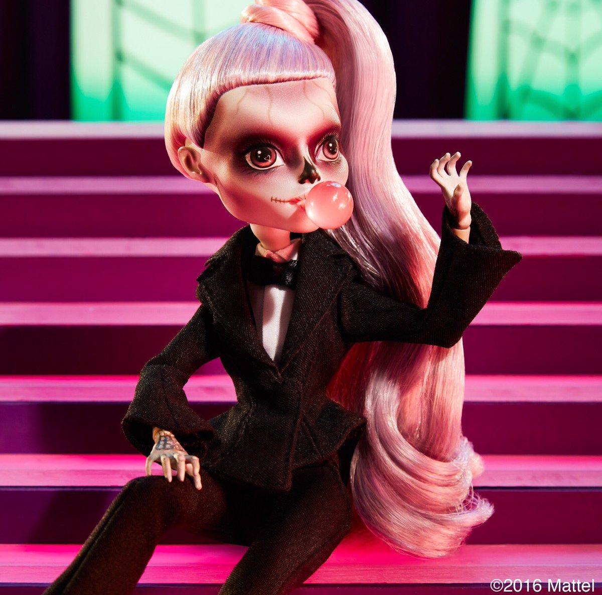LadyGypsy16's tweet photo. Pre-order #ZombyGaga from @MonsterHigh &amp; @BTWFoundation: https://t.co/TwbO1seArJ Let's spread kindness, bravery &amp; acceptance 💜 #KindMonsters https://t.co/7Fp5mjA8Eo