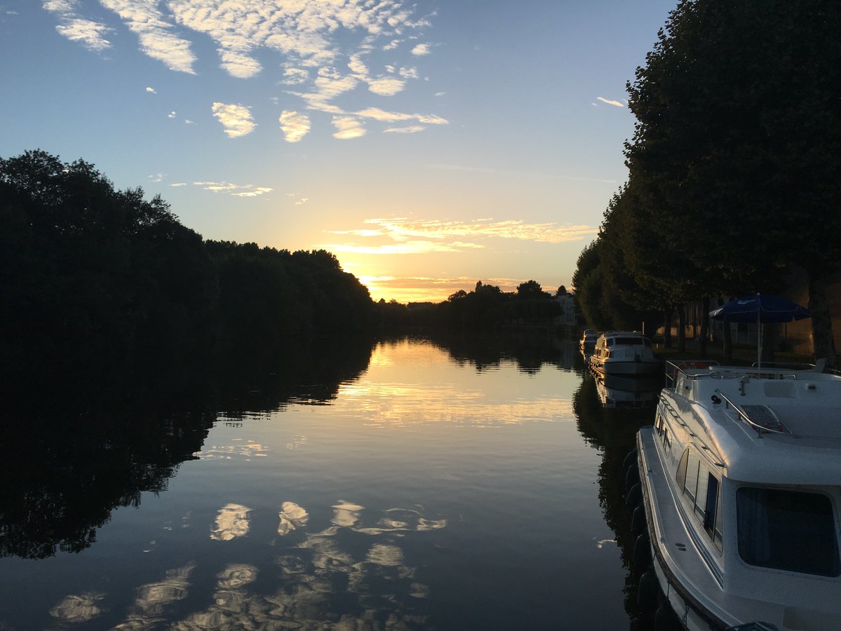 Emerald Star Boating tweet media