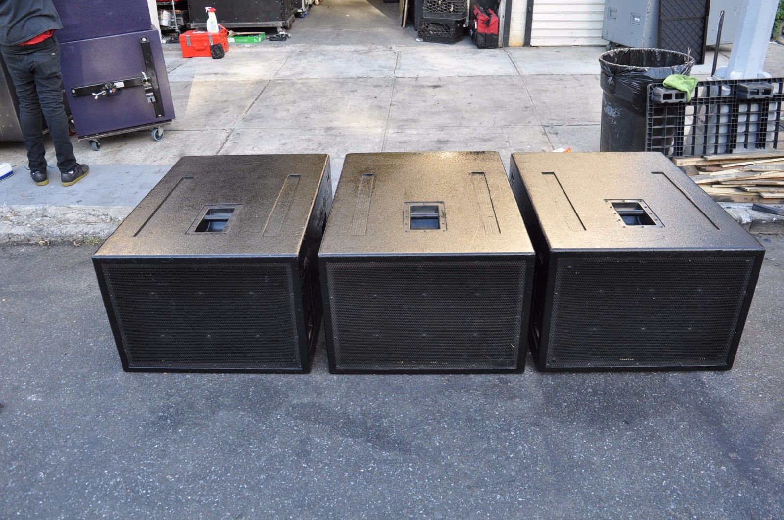 Eaw dual 18 subwoofer 2025