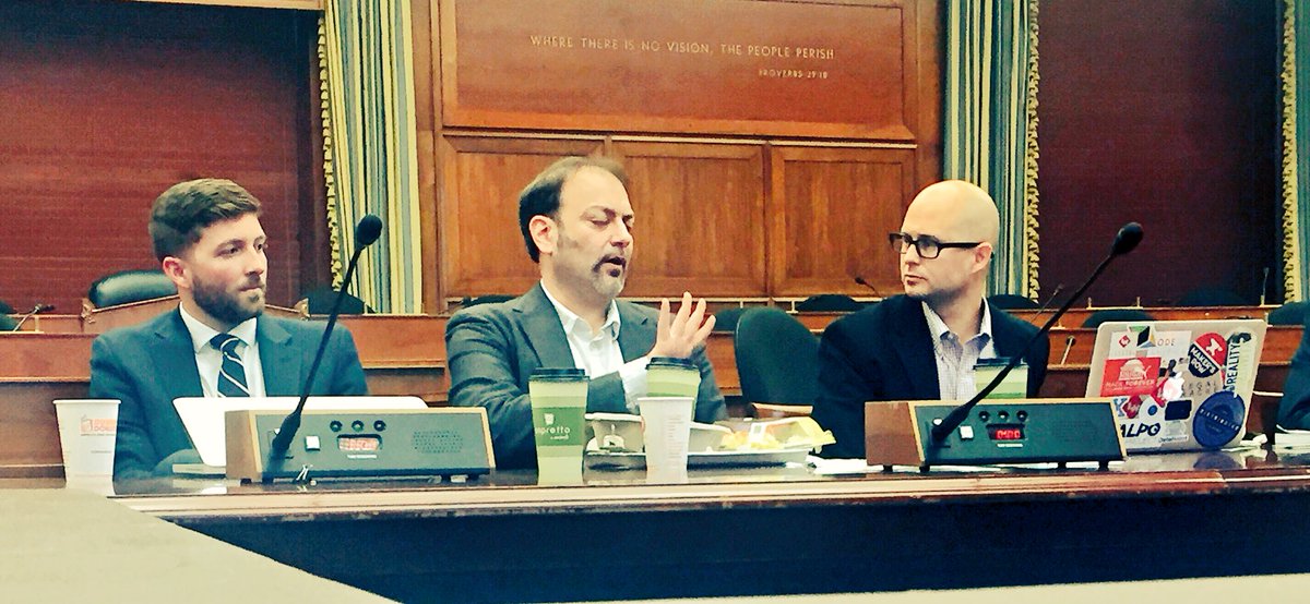 #Blockchain definitions on #capitolhill <a href="/dazzagreenwood/">DazzaGreenwood</a> <a href="/tommy_leander/">Tommy Leander</a> <a href="/markoblad/">Mark Oblad</a> <a href="/valcuco/">Valcu Inc.</a>