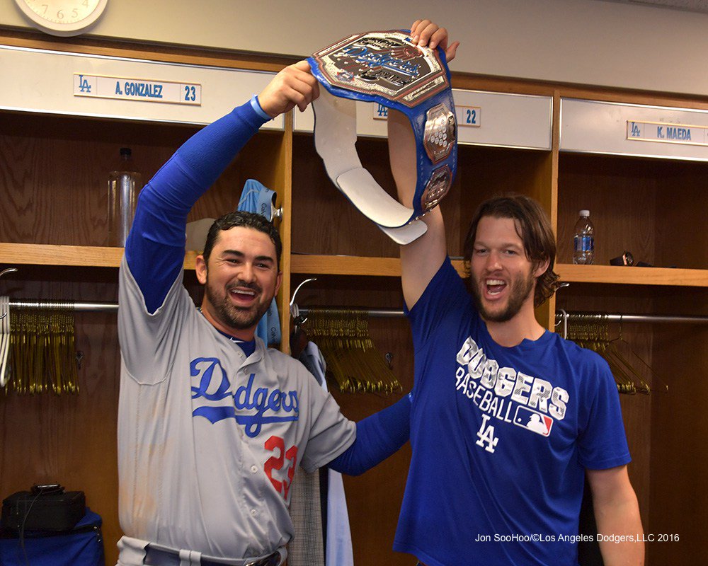 10/16/16-Something NLCS Game Two-LAD-1,CHC-0 by Jon SooHoo/LA Dodgers dodgersphotog.mlblogs.com/2016/10/17/101…