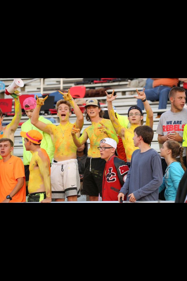 JC__Students's tweet photo. we was bright the other night. #PantherNation #HeartOverHart #PunchedTheTicket @jcpantherath @jcchs_football https://t.co/6nuxIv8Gws