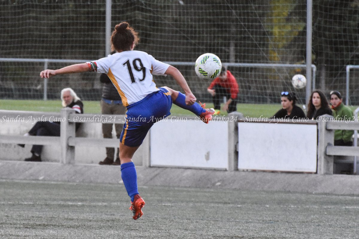 sandrika24's tweet photo. 📷 FOTOS del partido @BerriozarFem 1-1 @AKKEFUTBOLA (15-10-2016)
#2aDivisión #futfem
--> https://t.co/lTpJ11Nt5x https://t.co/kDcRZkq3ss