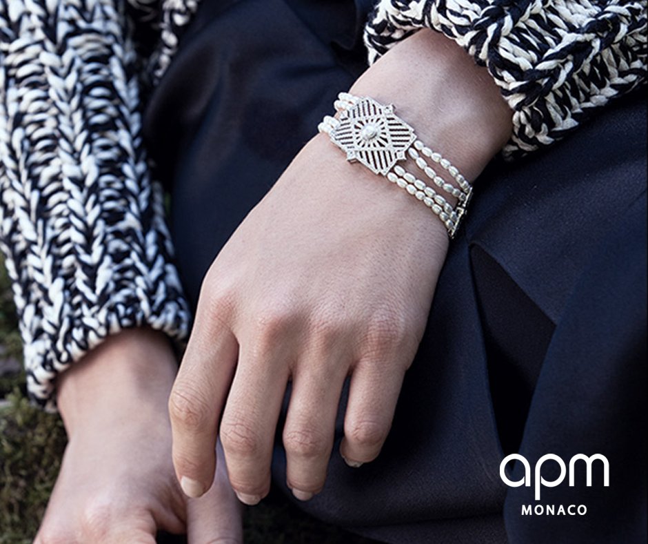 LineaOroGioiell's tweet photo. Linea Oro Gioielleria | Presenta la nuova collezione APM Monaco. #lineaorogioielleria #apmmonaco #gioielli #jewelry #newcollection #elavweb https://t.co/fQjtRtk8YL
