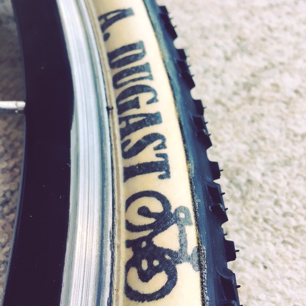 russellshort's tweet image. upgrade time:) #timetogetserious - however I have more glue on my hands than on the #dugast