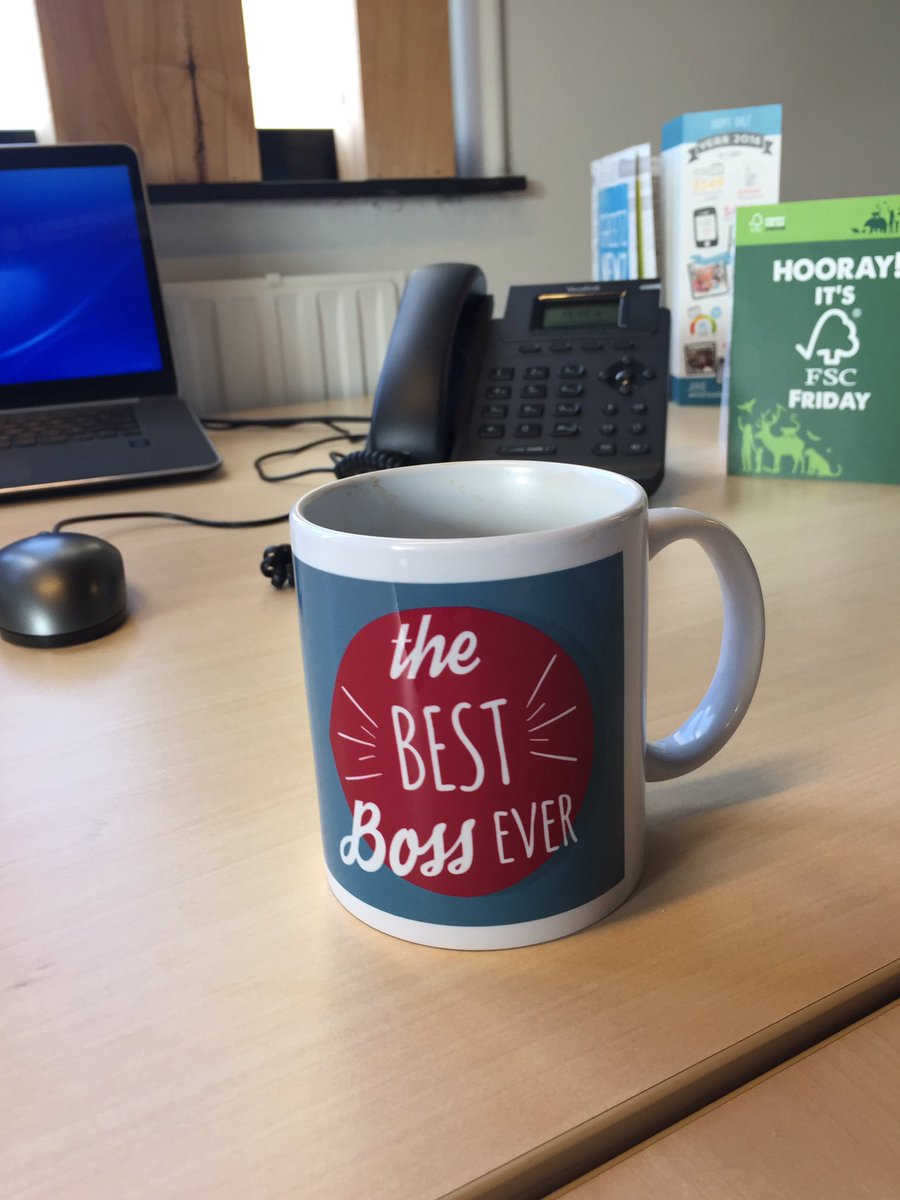 nveendrick's tweet photo. Deze zag ik niet komen. Happy boss day @GreetzNL. In het zonnetje gezet door het team. Wow! #werkenbijgreetz https://t.co/oCqwtk4x0D