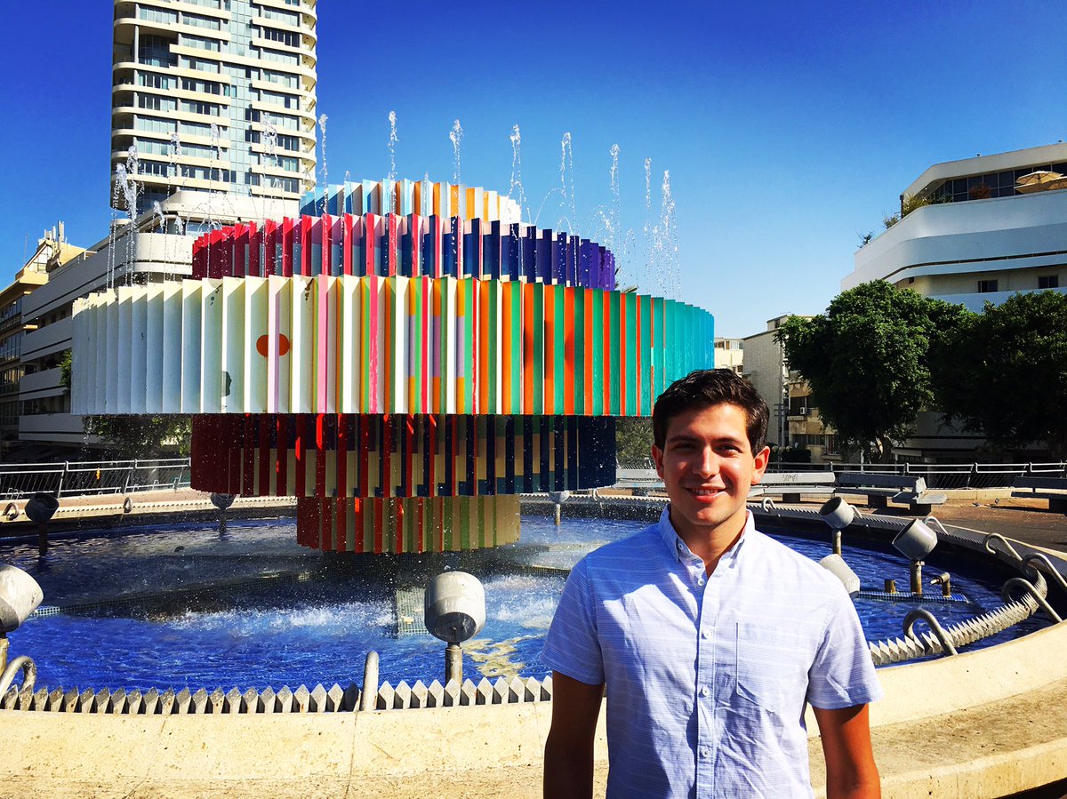 esgarciaa's tweet photo. When I visited modern times. @lindasgrant where is Galina?? #whenilivedinmoderntimes #telaviv #whitecity #bauhaus https://t.co/xdxXoAJKdW