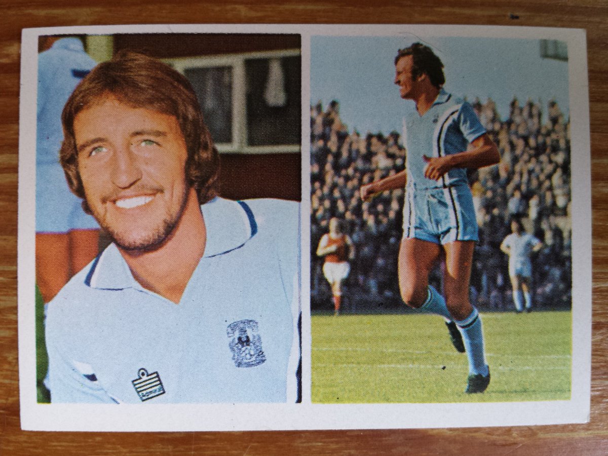 retrofootystickers tweet media