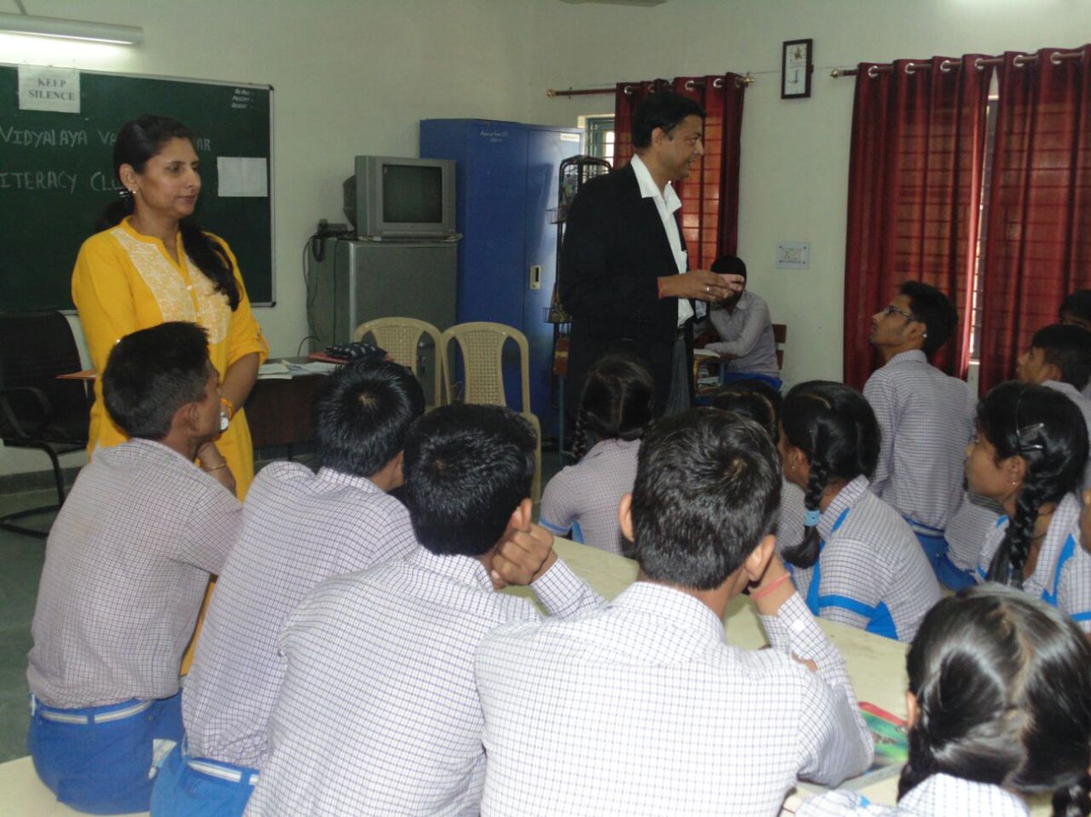 rankavit's tweet photo. Legal Literacy Cell ably led by Ms Kiran Khatri in in action with Sh Rajeev Aggarwal from DLSA https://t.co/L9anlQxCTH