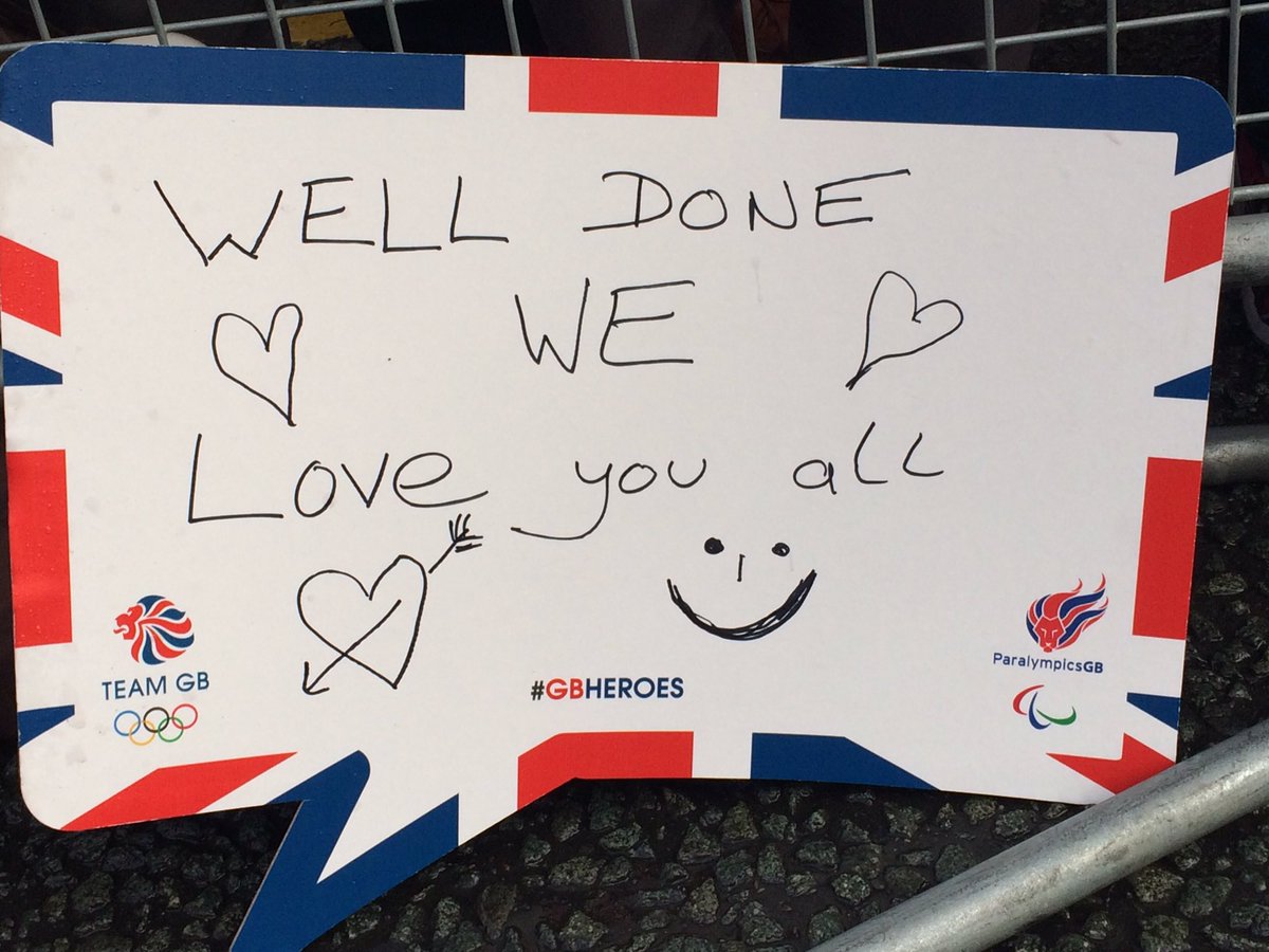 Great support for #GBHeroes at the #GBHeroesMCR parade