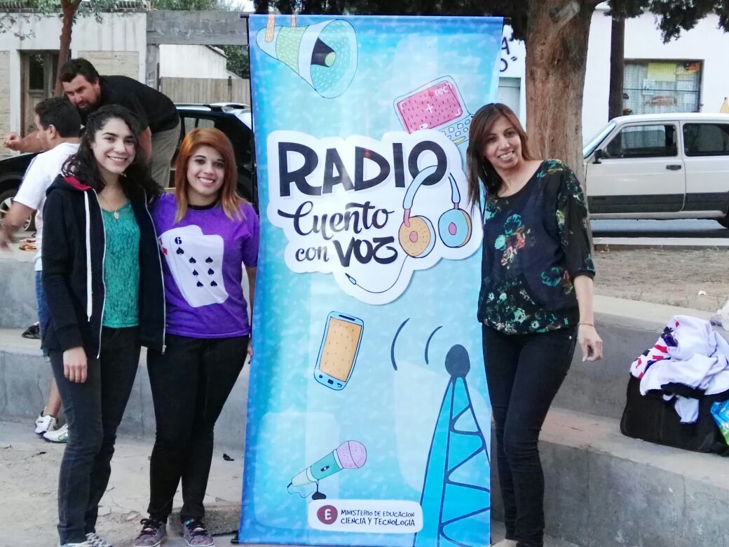 cuentoconvozlr's tweet photo. La feria se desarrolla hoy también en el Paseo de Los Estanques de Anillaco, de 10 a 23 horas. ¡Los #JóvenesAmingueños los esperan! #CCVoz https://t.co/7sGPnHVl3G