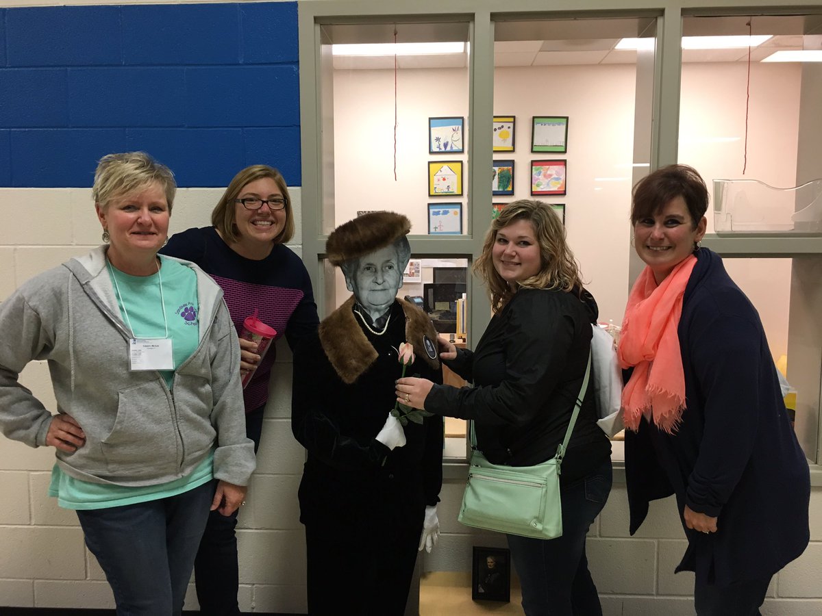SandhillsP's tweet photo. SPS Teachers at the #scmontessorialliance conference at the Lexington 4 ECC! #wecantransformtheworld https://t.co/48osQr43kU
