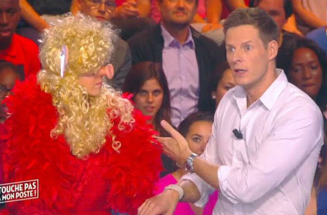 MattAttitudes's tweet photo. Quand c'est pas toi qui a pété mais que tous le monde se tourne vers toi #TPMP #Babamours #DelormeauAttitudes https://t.co/NwJY8pkGVL