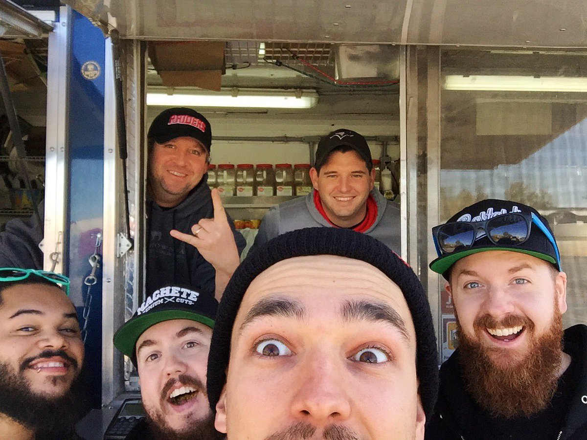 Sparrows613's tweet photo. We're in Ottawa for #zackfest . First stop was our favourite food truck @BonitasCantina . #LTStour #LTSSWIW https://t.co/S6TtKRVOda