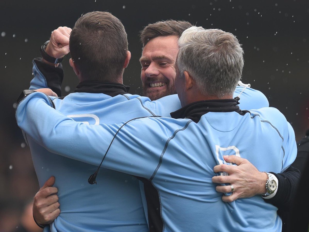 kazalex2's tweet image. Love this pic from today #teamwork #4pointsclear #UTI 🙌🏼