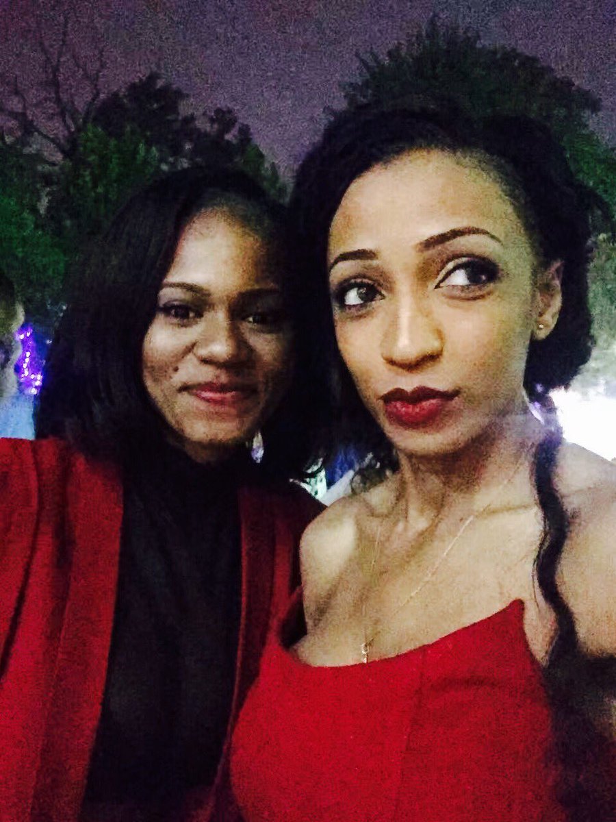 PrincessAbsurda's tweet image. 12 octubre 🎉