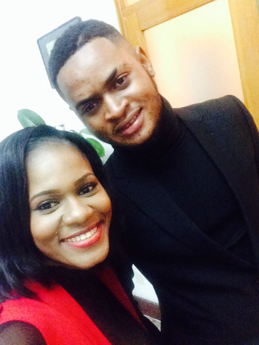 PrincessAbsurda's tweet image. 12 octubre 🎉