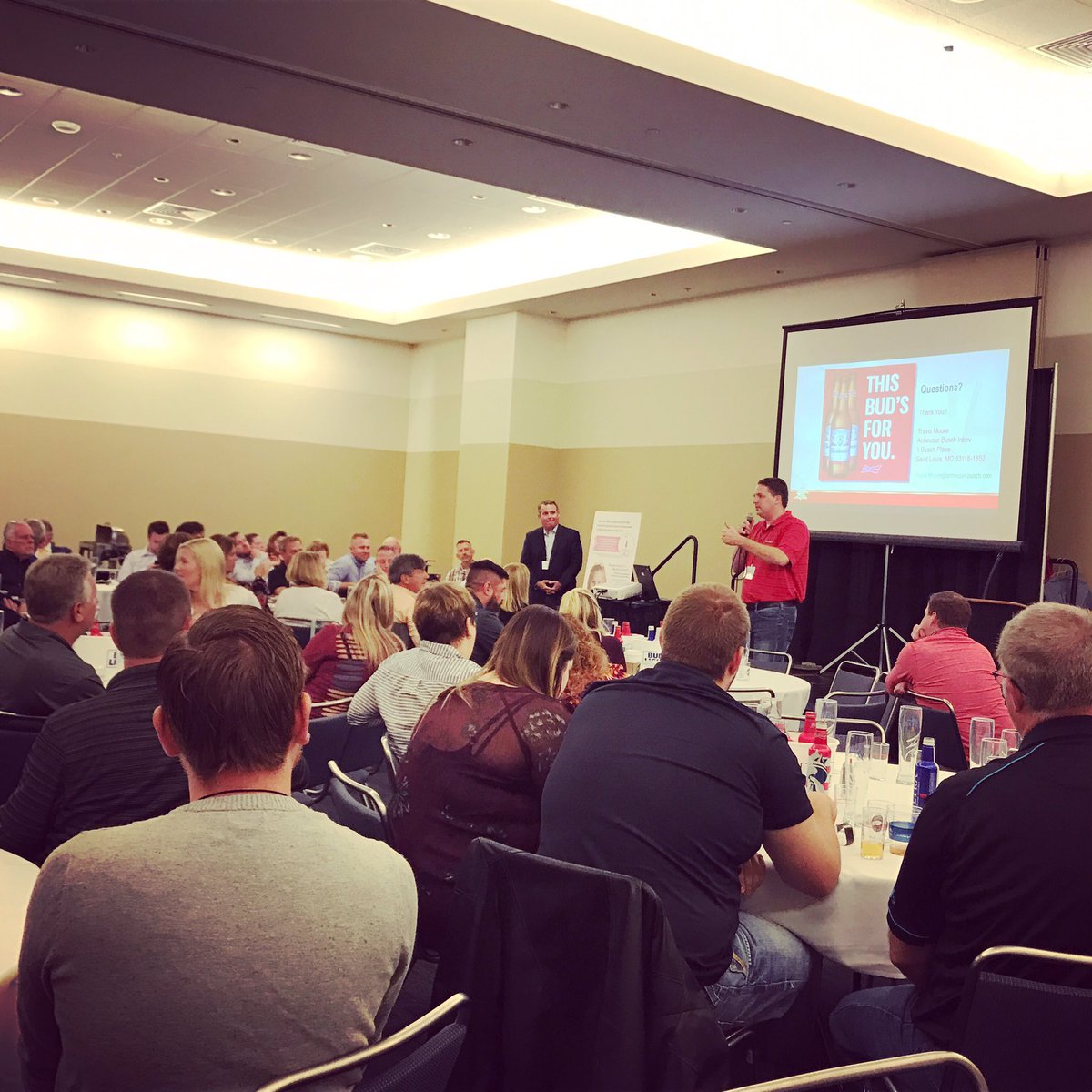 EliseShrock's tweet image. Really cool presentation at @BWSShow from @anheuserbusch #STL Senior Brewmaster @TravisMooreBrew 🍻#lunchandlearn @INBevRetailers @IndianaRLA