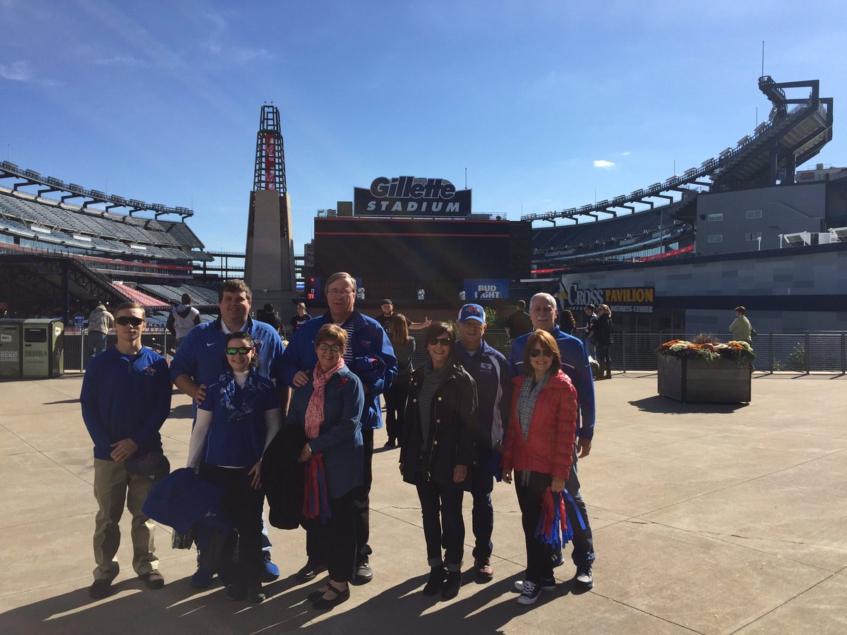 LATechChampRes's tweet photo. Ready for Bulldog gameday at Gillette Stadium! #BulldogsInBoston #WeAreLATech https://t.co/UWHaRxFOVK