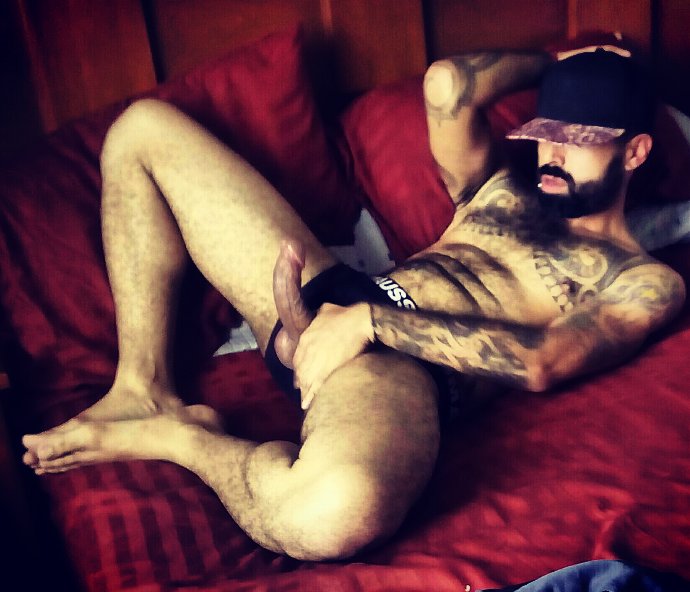 ابي مثله مشعر