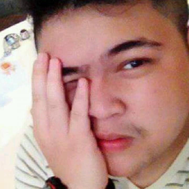 Come hangout with me > stay wits pasukan on #BIGOLIVE. web.live.bigo.sg/2137985409_147…