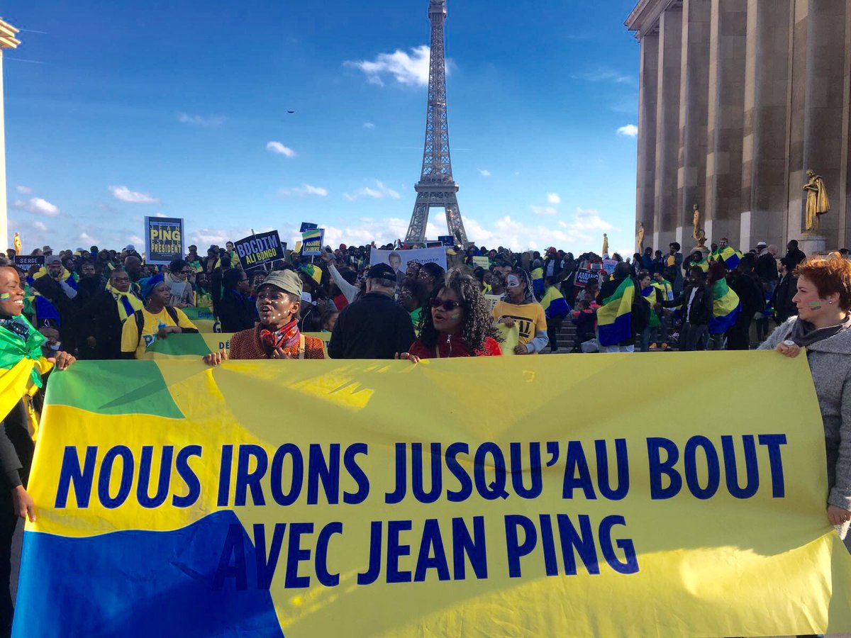 Plus de 20 000 gabonais de la diaspora réunis à Paris pour sonner la #FinMandatBongo au #Gabon