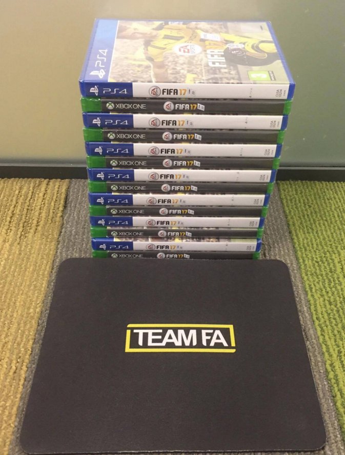 FootyAccums's tweet image. RT &amp;amp; FOLLOW and if a yellow card is shown in the Liverpool vs Utd game, I'll give away 2 copies of FIFA17 on the console of your choice! 💪