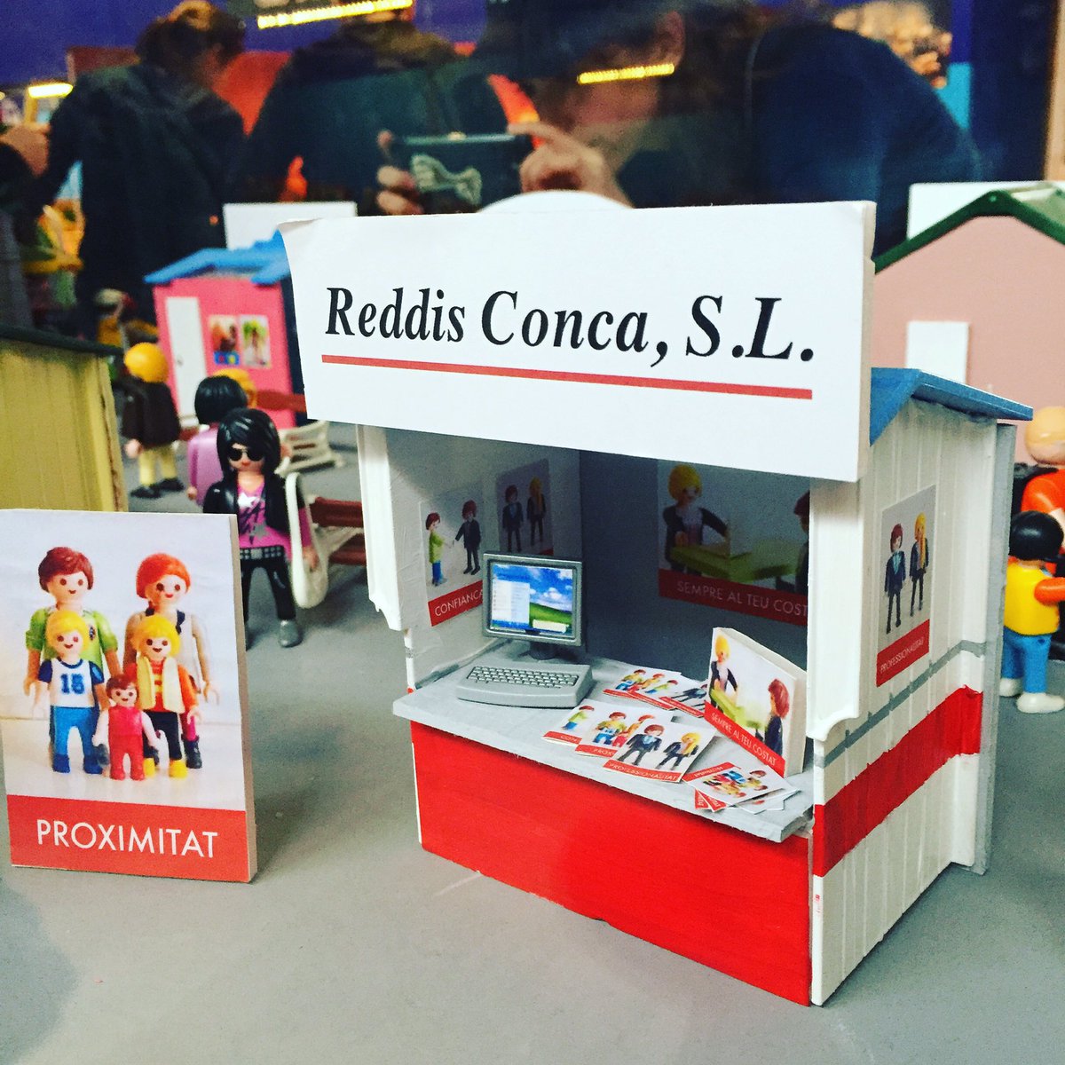 ClickPatum's tweet image. El comerç local de #montblanc és present a #Clickania2016 en format miniatura! No us ho perdeu!!