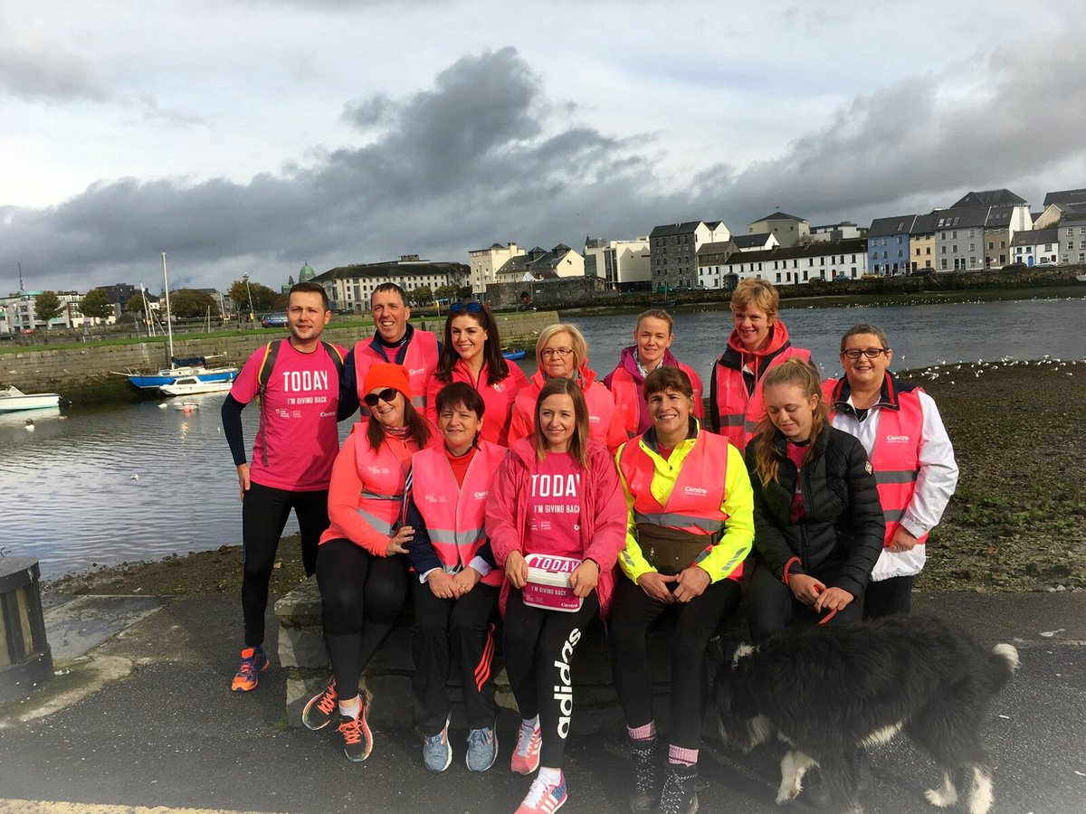SileSeoige's tweet photo. Inspiring morning at home in Galway for @CentraIRL #LiveWell 5KM talk 'n walk on the Salthill prom for @IrishCancerSoc
Good on yee all! ✌💗 https://t.co/BA7vTsyU5b