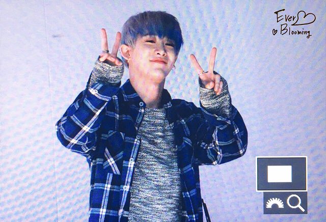 19930301com's tweet photo. 161015 용산 팬싸 ⭐︎ 원호 
#몬스타엑스 #길티 #파이터 #FIGHTER #GUILTY 
@OfficialMonstaX
호석아~ 입어줘서 고마워💓 https://t.co/yyFfzNRXrk