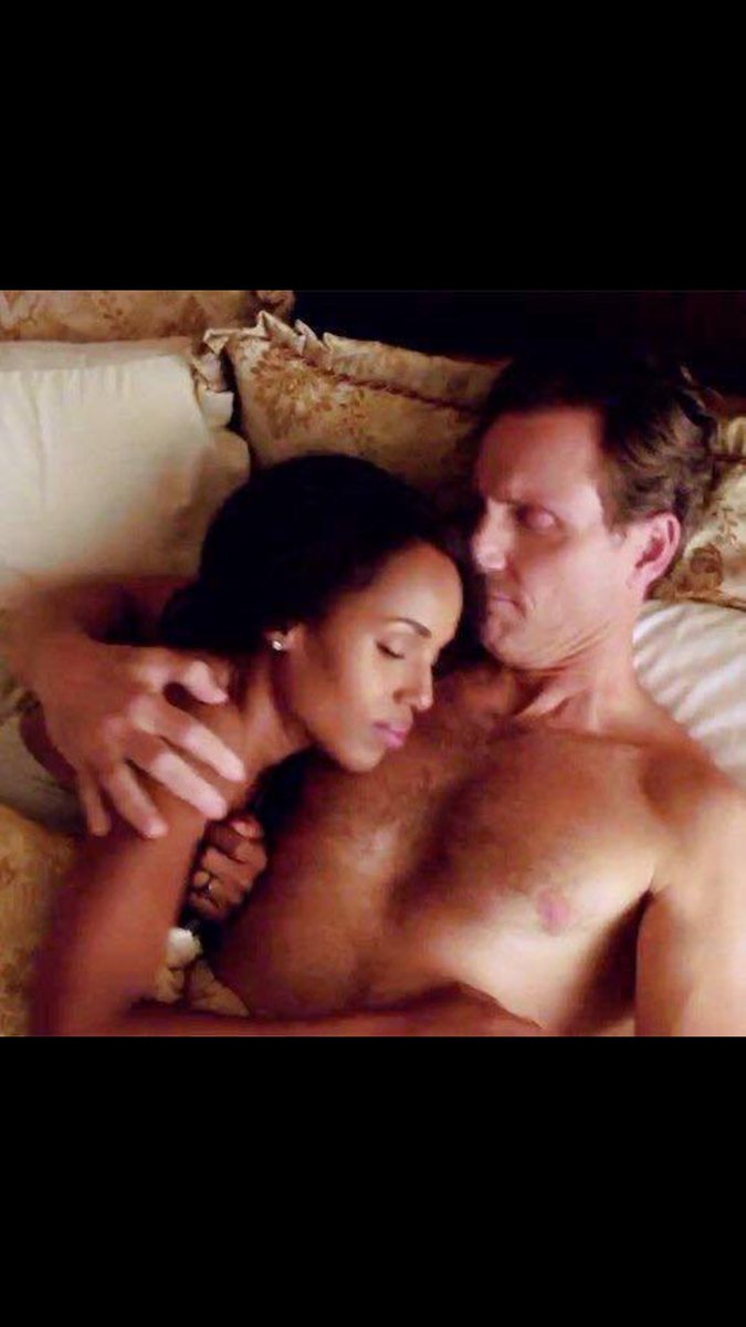 MinTheaFitz's tweet photo. Happy #OLITZSATURDAY! Love my BAES! https://t.co/xTjCV2oHp0