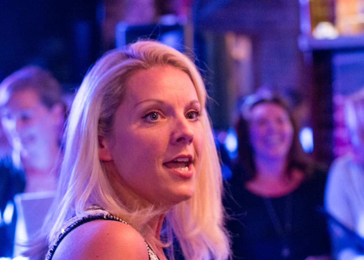 mrfocusedphoto's tweet photo. The @MolesingLoz ladies were fantastic last night some photos on facebook and my website, video on the way. #RefuAid #molesing #OpenMic https://t.co/2Proq7mUSj