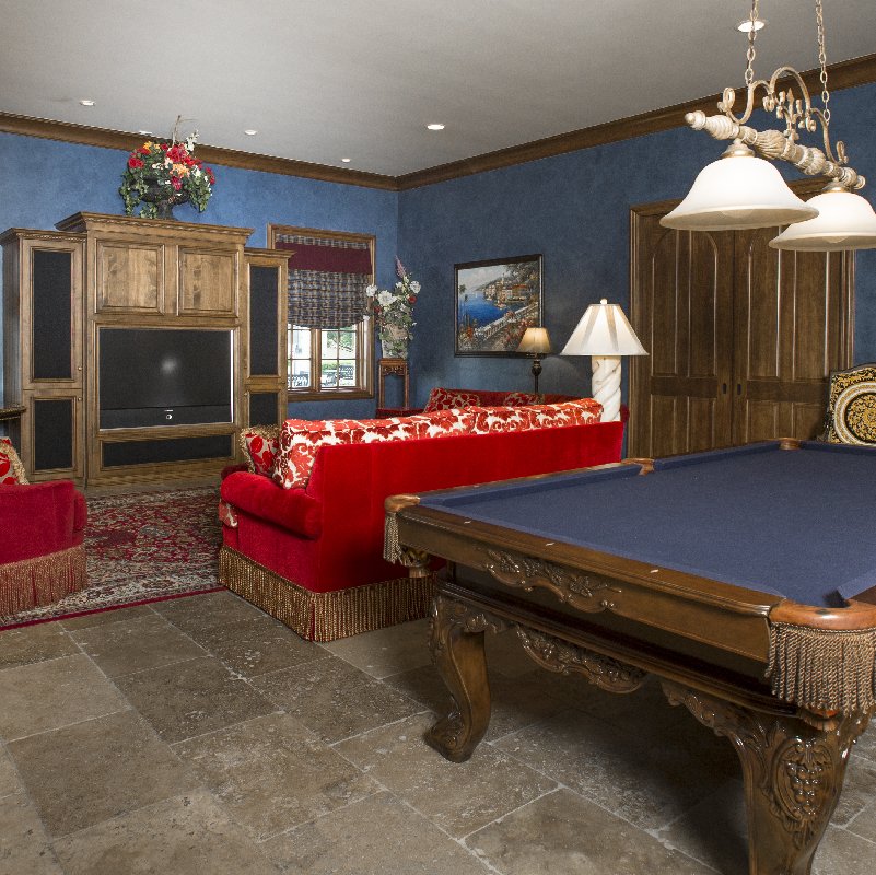 BARIGBY_Auction's tweet image. If you like billiards, The Estate at Forest Park is the place to be! Register to bid for the November 3 auction today! #Luxury #RealEstate