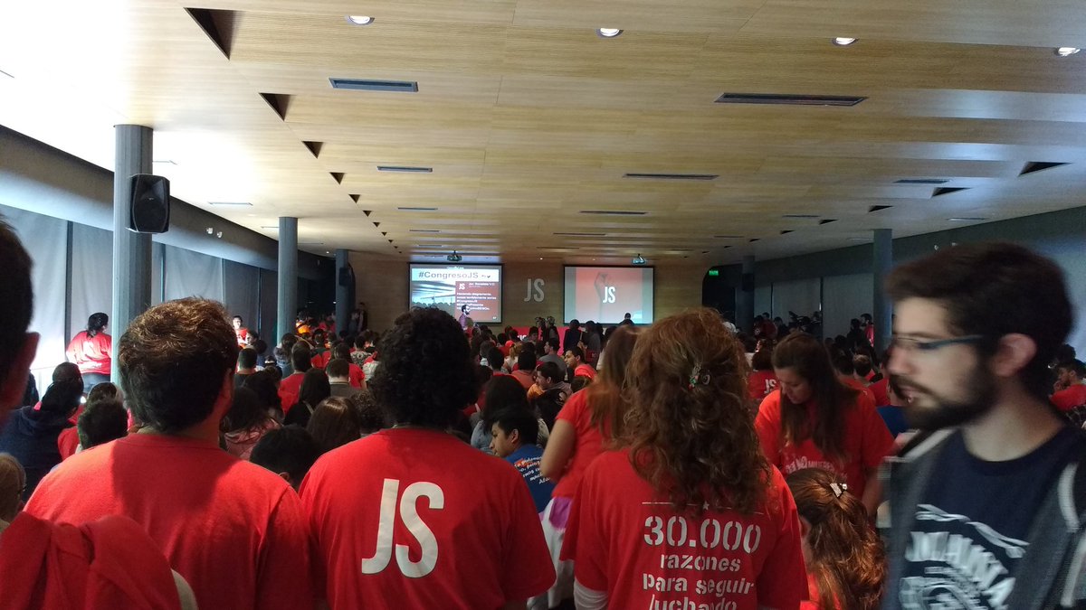 Arrancamos nuestro #CongresoJS con palabras de bienvenida de <a href="/MSorazabal/">Marcial Sorazábal</a> y la mesa nacional de la JS.