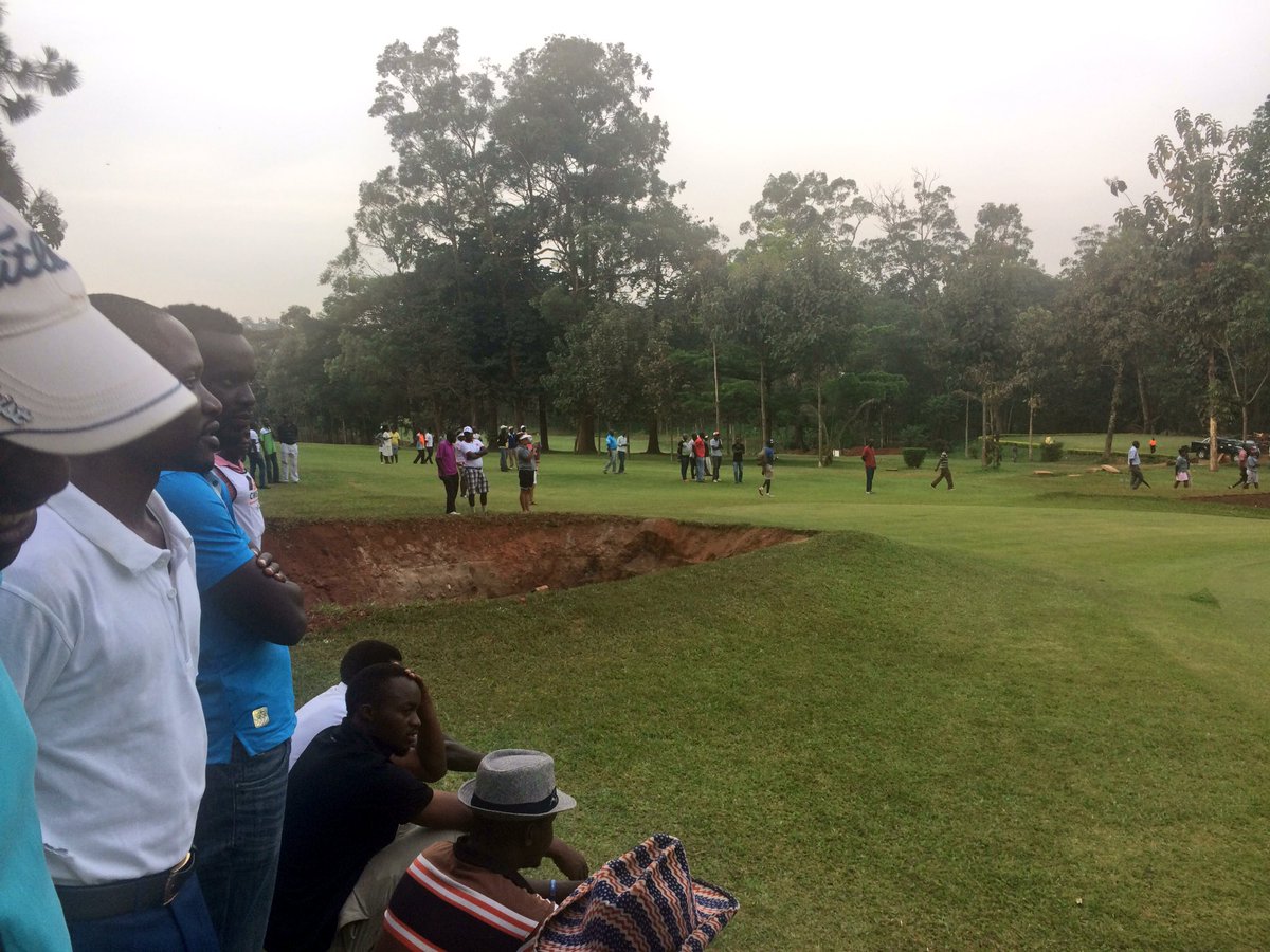 UGolfLUnion's tweet photo. The final group approaches. Flags went down at clubhouse a while ago. #UGolfLadiesOpen16 https://t.co/b96kbRP6dQ