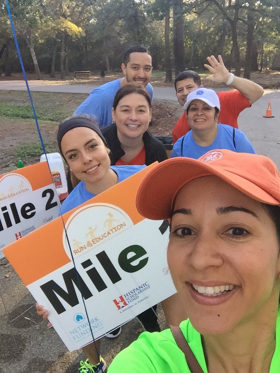 danivivi43's tweet photo. @HispanicForumGE @GEHFHouston @mayremv @NorisYearwood #Race4Education. https://t.co/WU0rKmbc0R