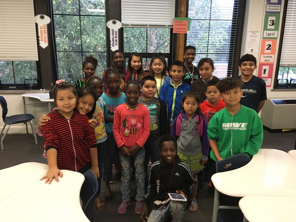 missgreen05's tweet photo. Saturday school is cool! #ellstrong #hiattproud https://t.co/9jRRnznZQg