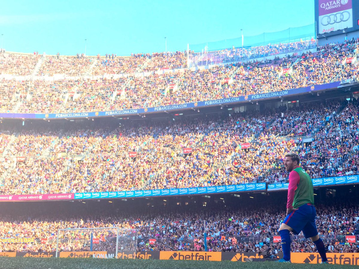 ODDSbible's tweet photo. Lionel Messi has taken less than 3 minutes to score on his return from injury. https://t.co/oSotyz047g