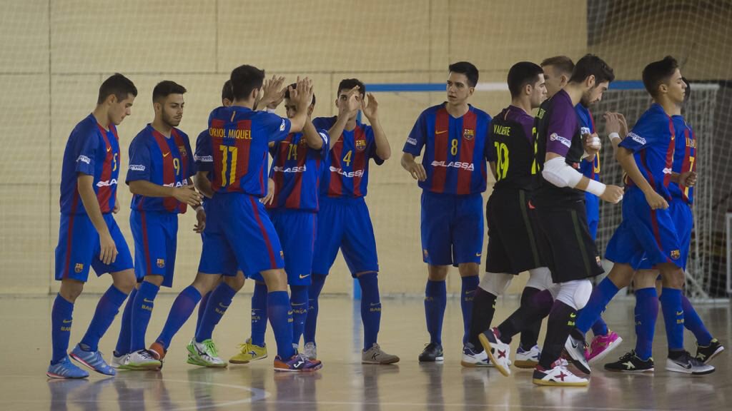 FCBfutbolsala's tweet image. 👏👏 Espectacular remuntada del @FCBfutbolsala B, que s'imposa per 7-5 al @ProneLugoFS i suma la 4a victòria en 5 partits de lliga #lnfs